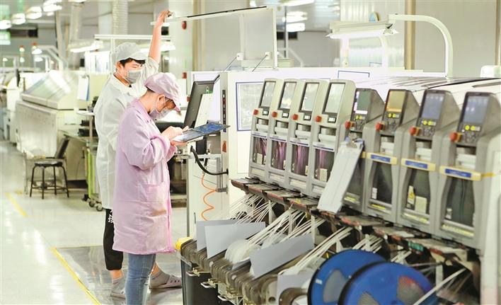申博
主要经济指标持续大幅改善.jpg