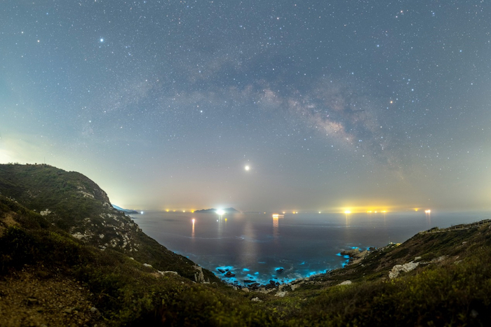 西涌国际暗夜社区夜间美景。申博体育
天文台供图