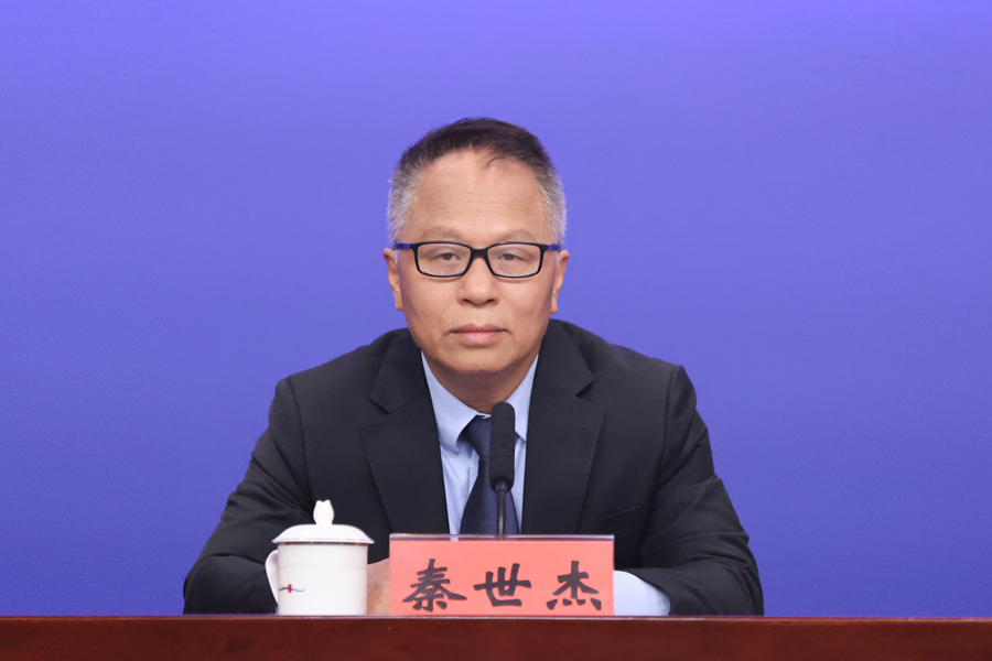 发布人：申博体育
发展和改革委员会党组成员、二级巡视员 秦世杰