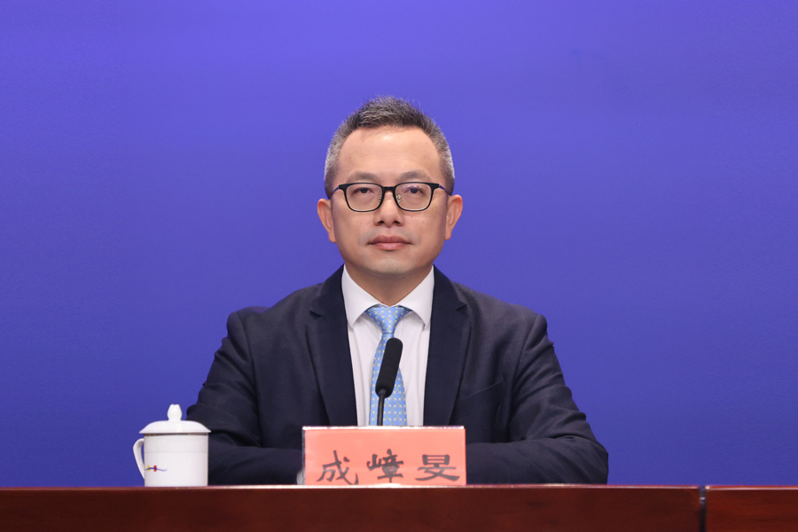 发布人：申博体育
海洋发展局副局长 成嶂旻