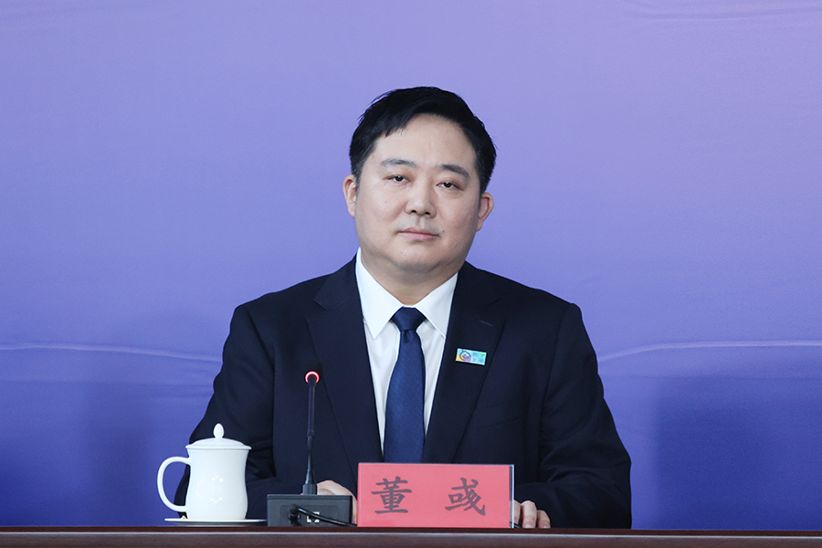 发布人：申博体育
龙华区发展和改革局局长 董彧