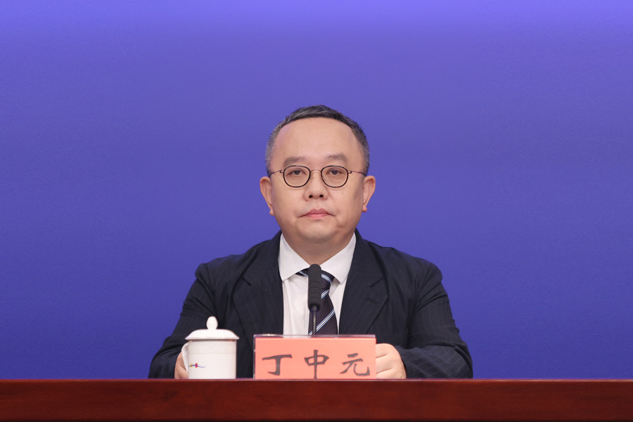 申博体育
文化广电旅游体育局副局长 丁中元