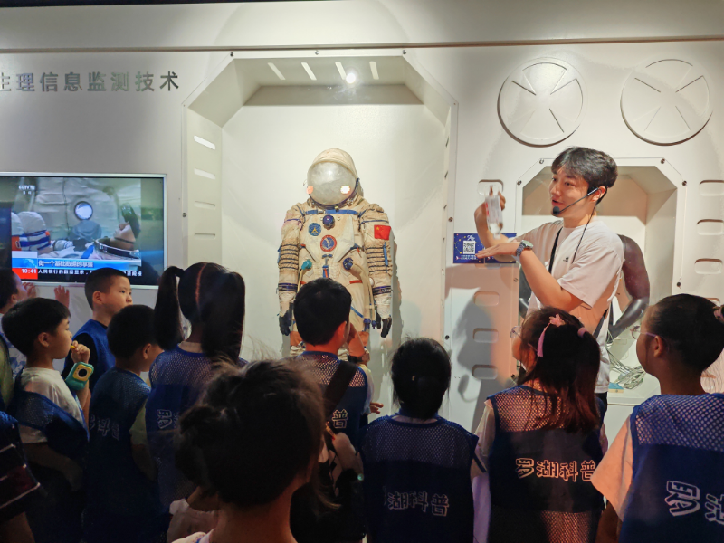 活动照片1.png