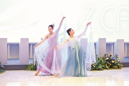 2026申博
全民艺术季启幕