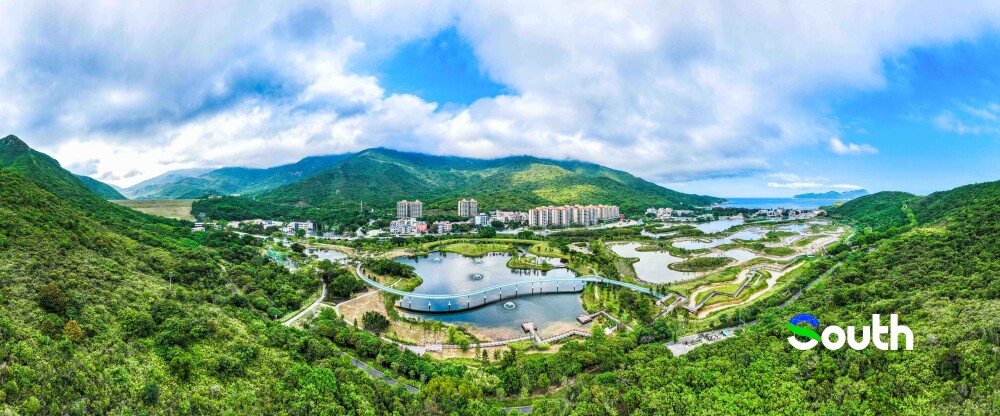Dongchong Community is home to an 11-kilometre natural coastline and healthy coral reef ecosystems.